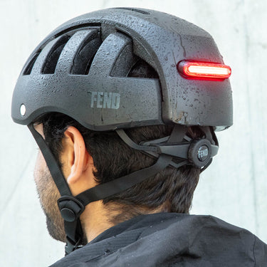 FEND Super+ Lights folding helmet | carbon black #color_carbon-black